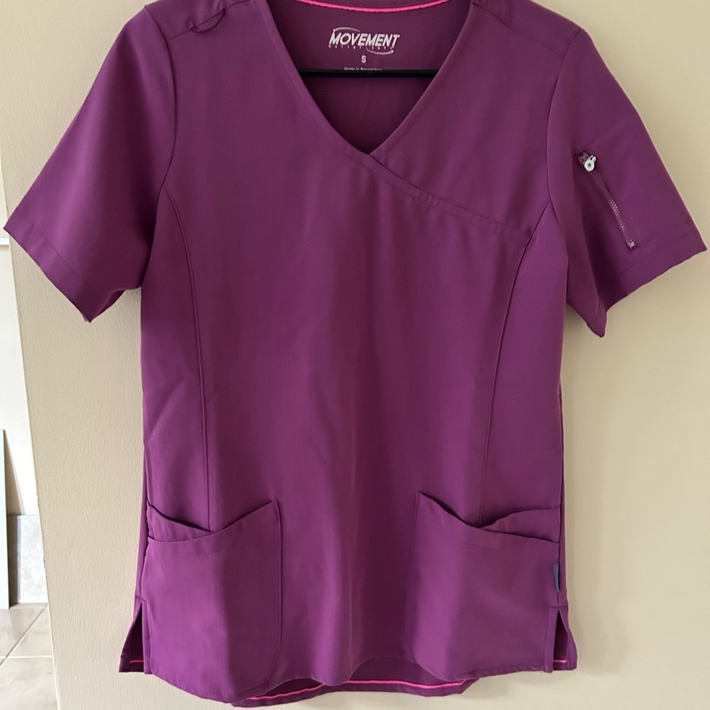 Women's scrubs/Full Set